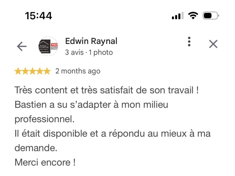 Capture d'écran d'un commentaire Google de l'avis client laissé par l'entreprise Raynal (Velux) suite à la création de son site internet par Bastien Dubroca.